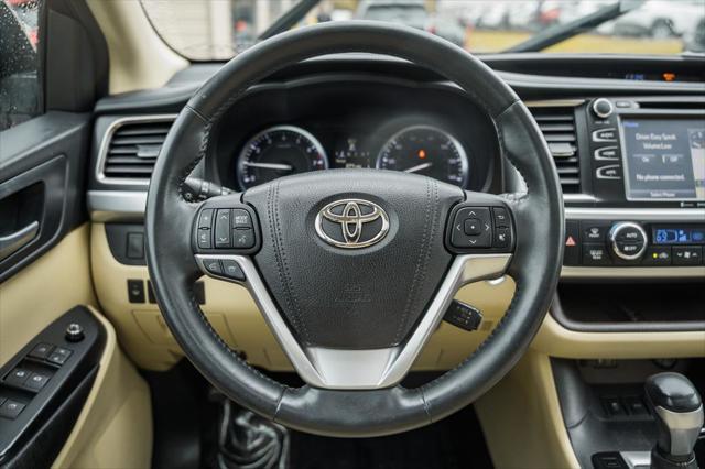 used 2016 Toyota Highlander car, priced at $19,500