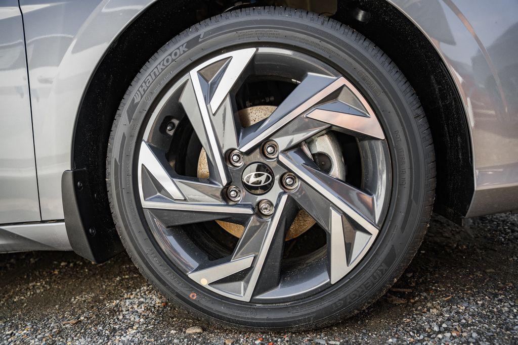 new 2025 Hyundai ELANTRA HEV car, priced at $24,644