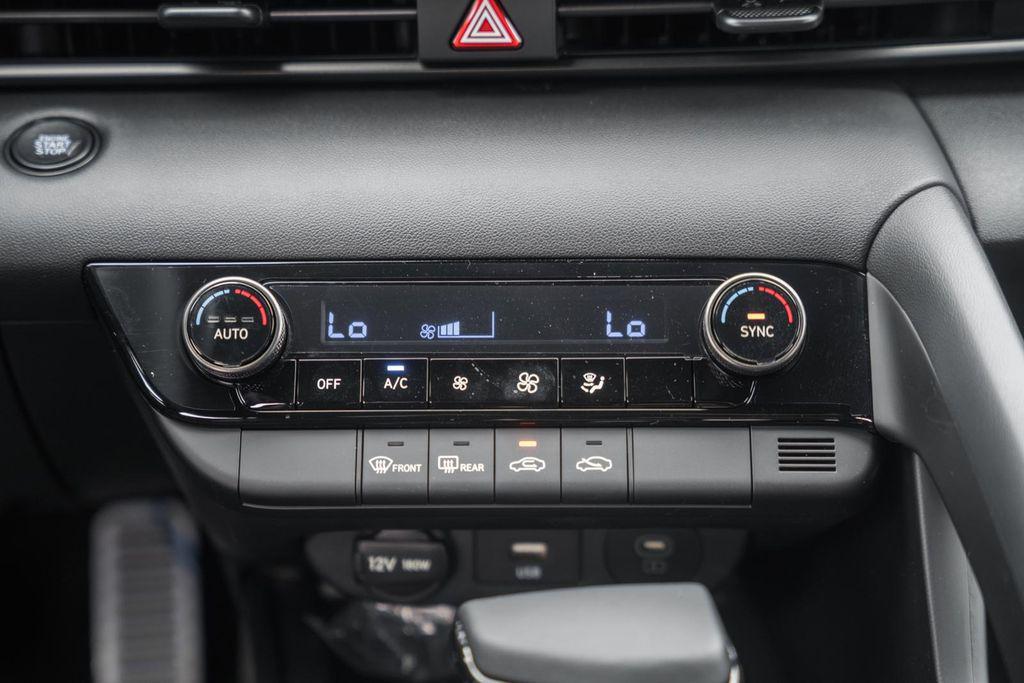 new 2025 Hyundai Elantra car, priced at $19,806