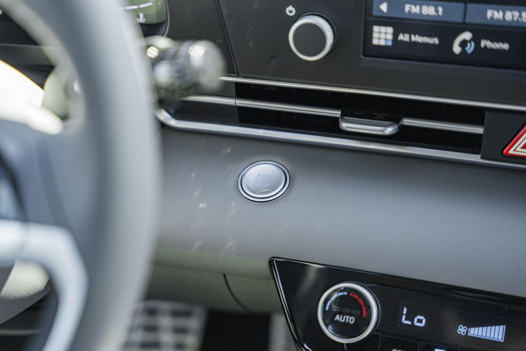 new 2025 Hyundai Elantra car, priced at $19,784