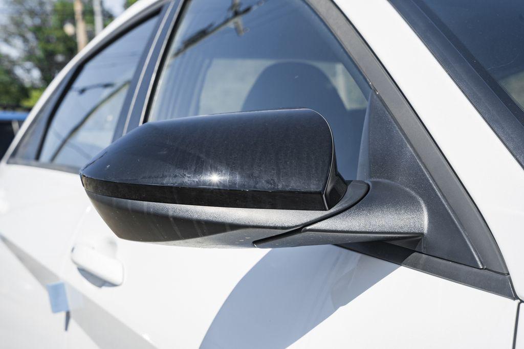 new 2025 Hyundai Elantra car, priced at $19,784