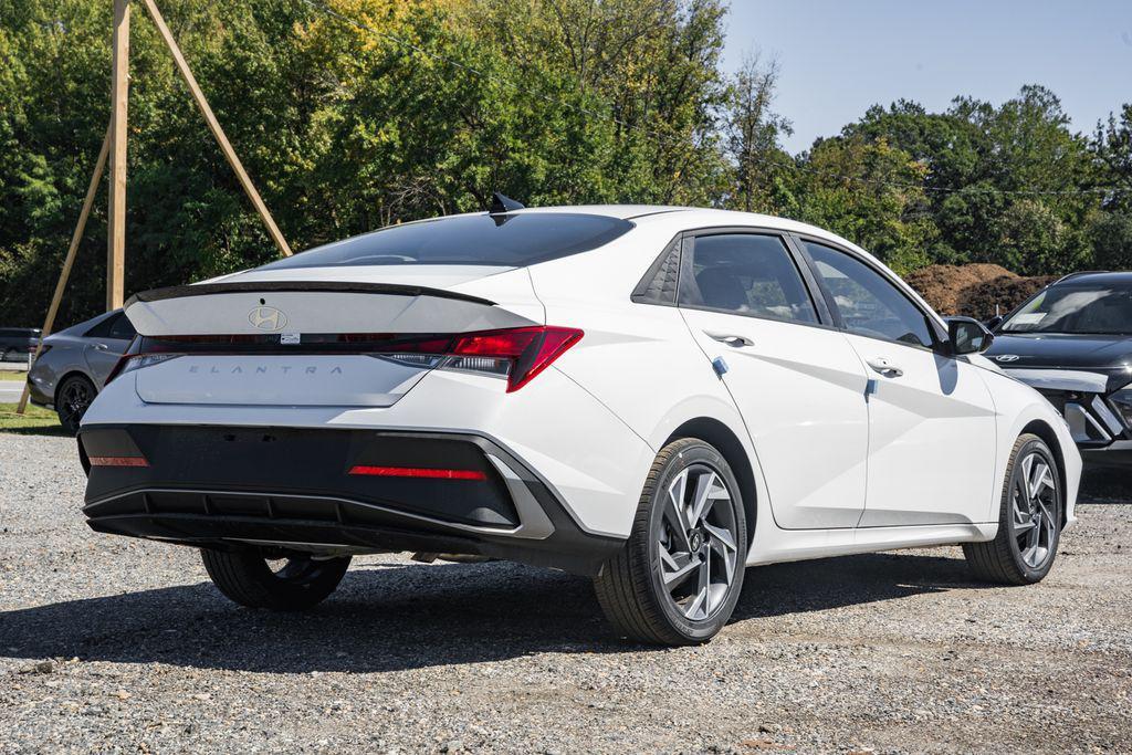 new 2025 Hyundai Elantra car, priced at $19,784