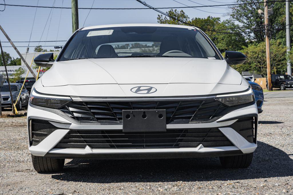 new 2025 Hyundai Elantra car, priced at $19,784