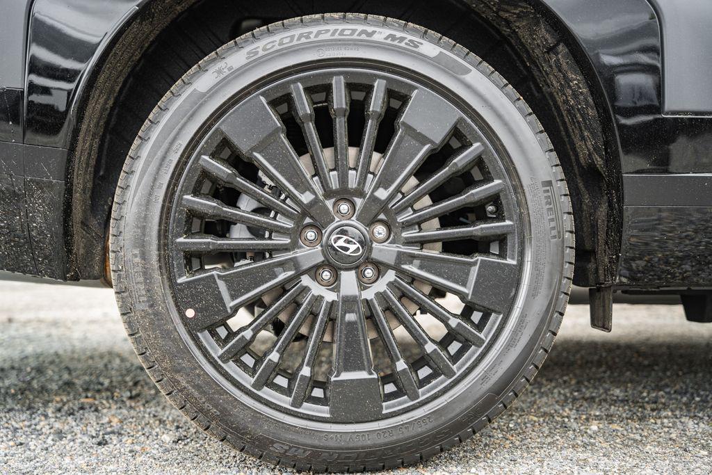 new 2025 Hyundai SANTA FE HEV car, priced at $42,747