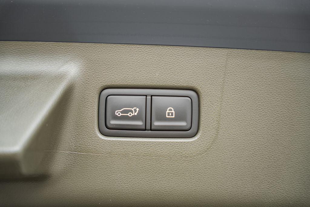 new 2025 Hyundai SANTA FE HEV car, priced at $42,747