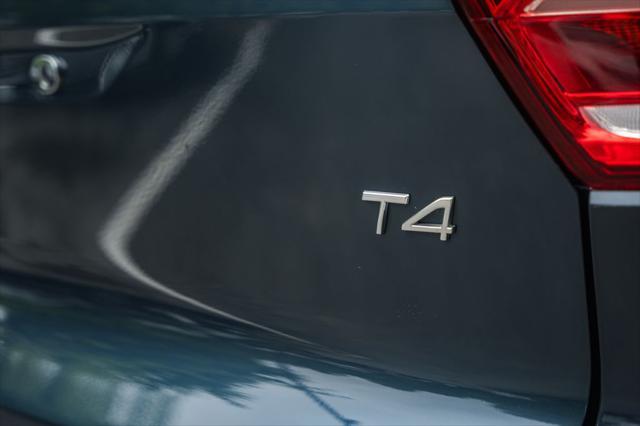 used 2021 Volvo XC40 car, priced at $23,000