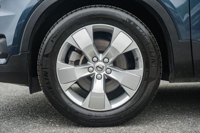 used 2021 Volvo XC40 car, priced at $23,000
