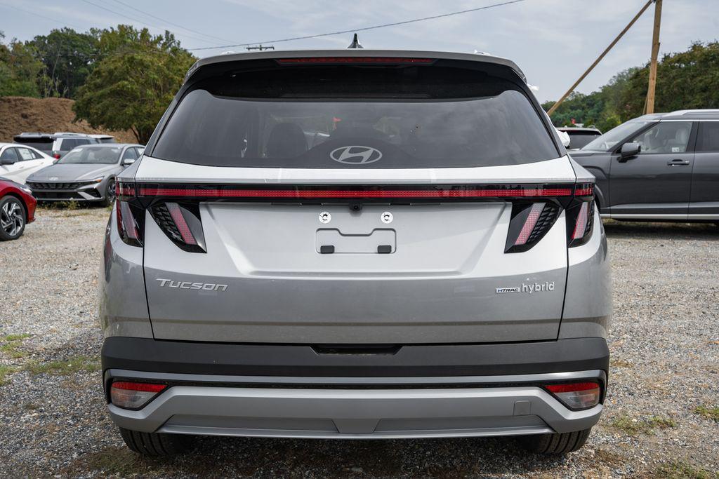 new 2025 Hyundai TUCSON Hybrid car, priced at $31,181