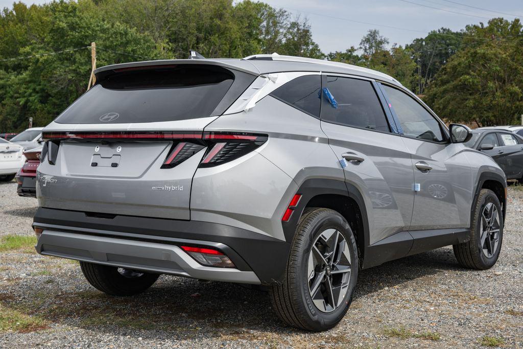 new 2025 Hyundai TUCSON Hybrid car, priced at $31,181