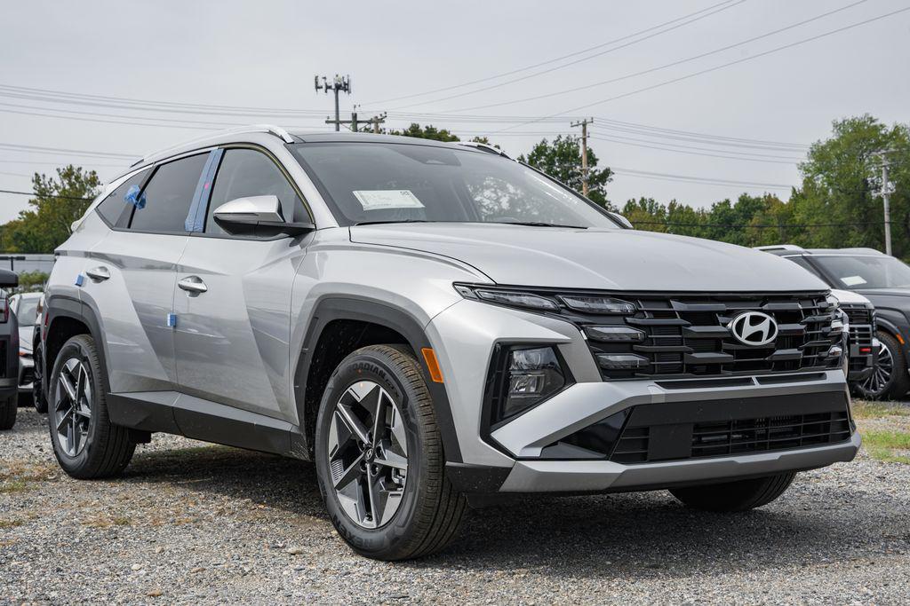 new 2025 Hyundai TUCSON Hybrid car, priced at $31,181