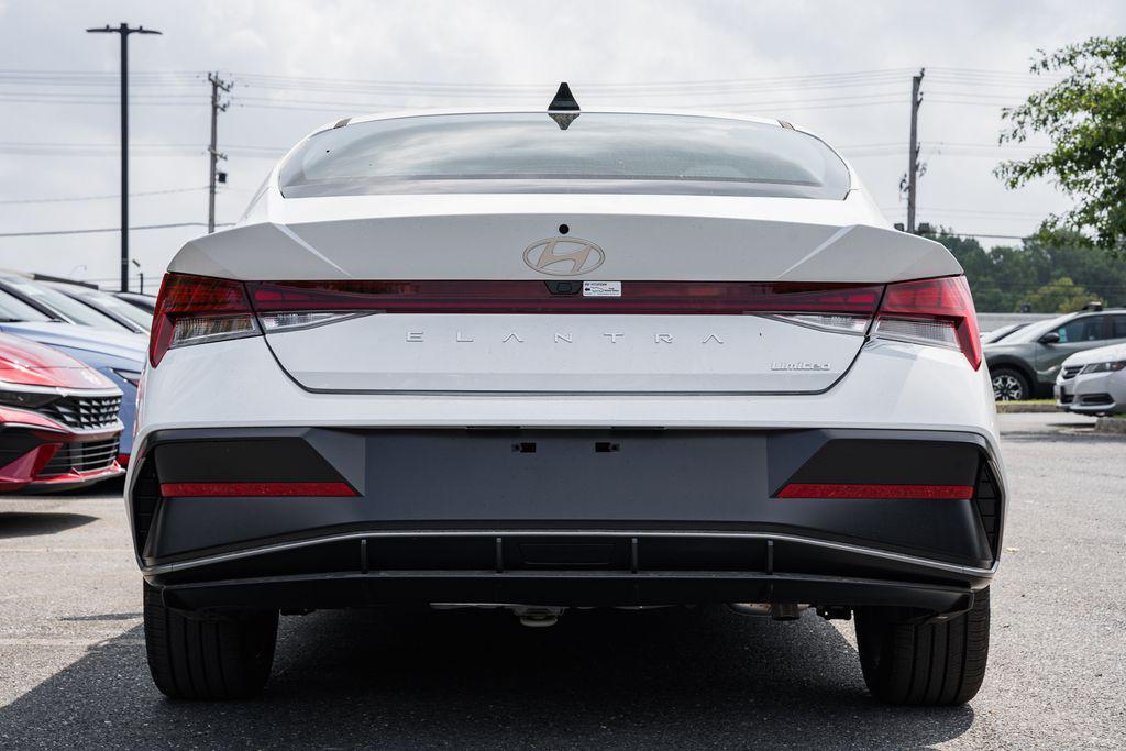 new 2025 Hyundai Elantra car, priced at $23,247