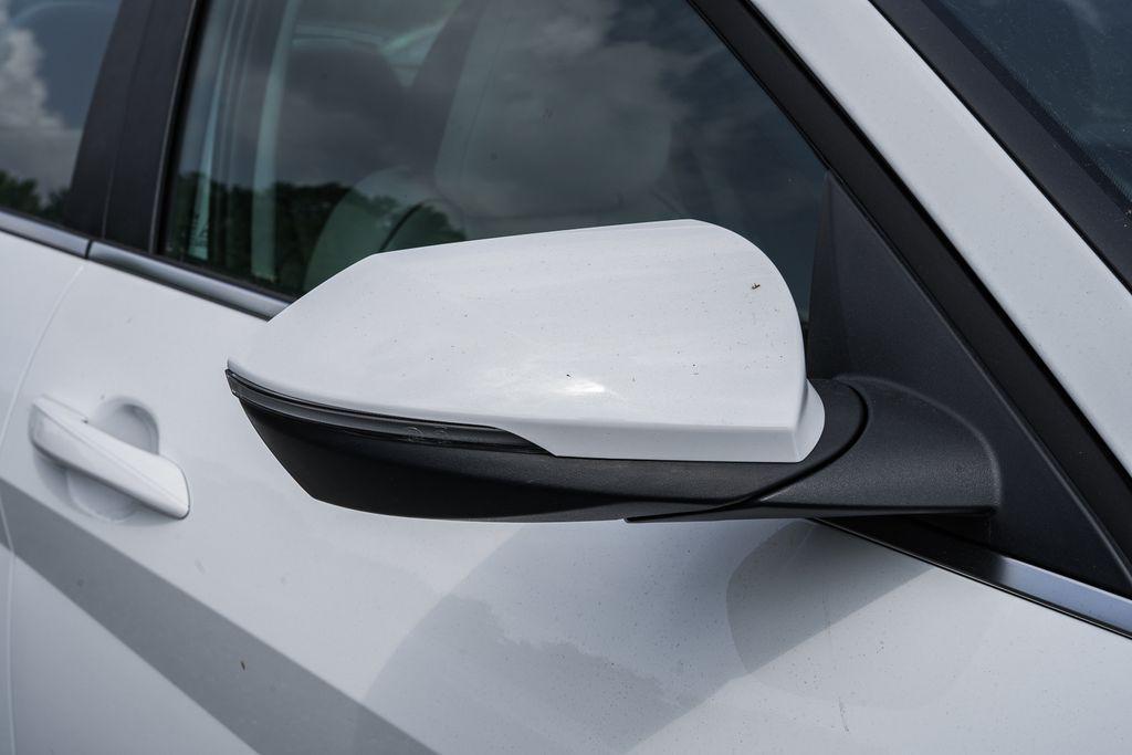 new 2025 Hyundai Elantra car, priced at $25,247