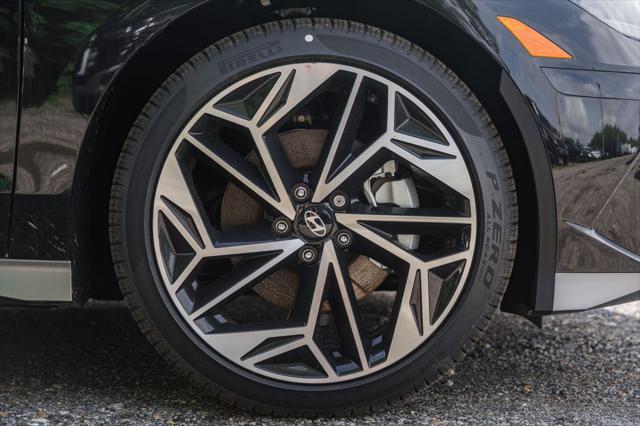 new 2025 Hyundai IONIQ 6 car, priced at $39,658