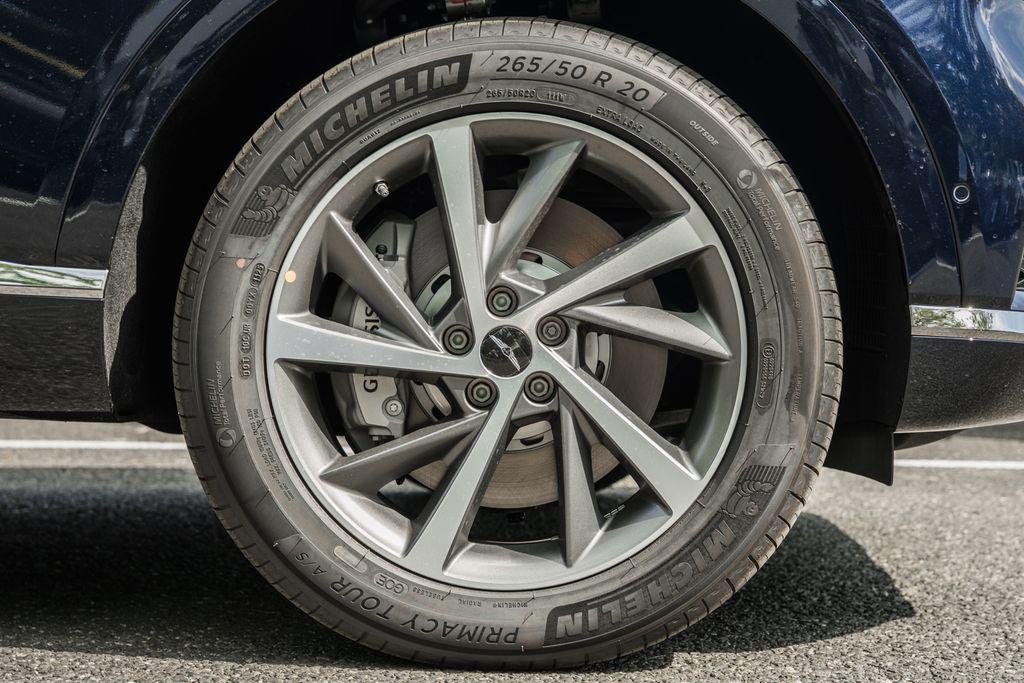 new 2026 Genesis GV80 car, priced at $78,245
