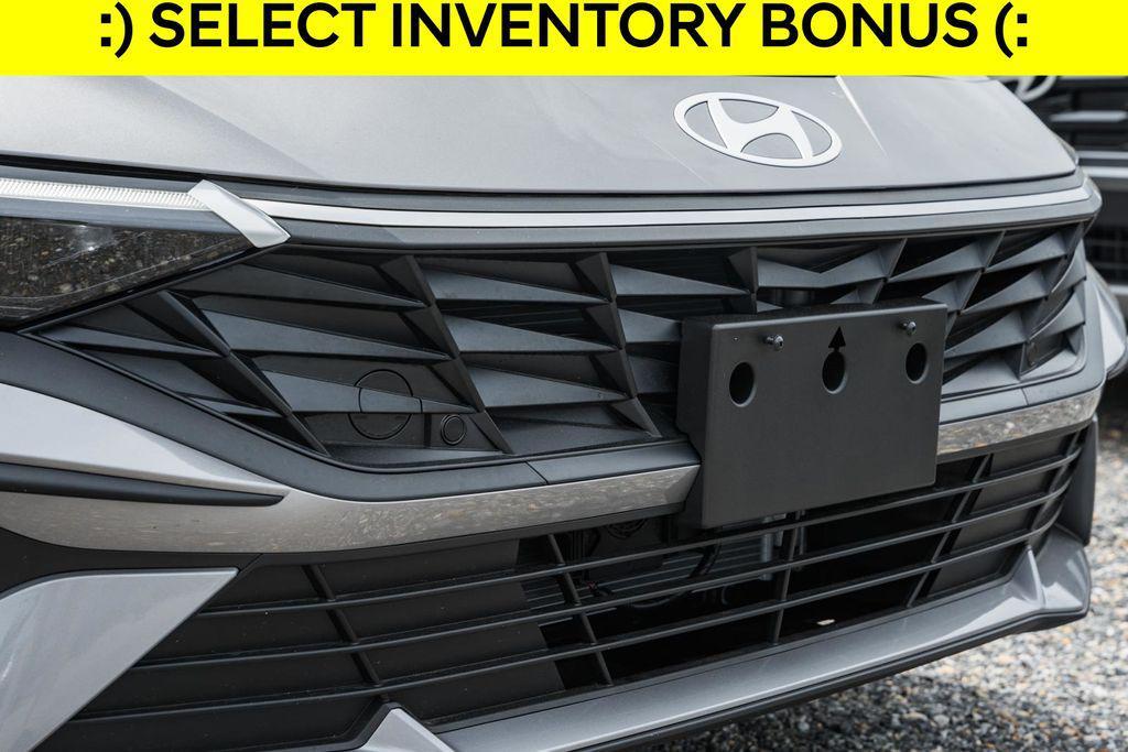 new 2025 Hyundai ELANTRA HEV car, priced at $26,458