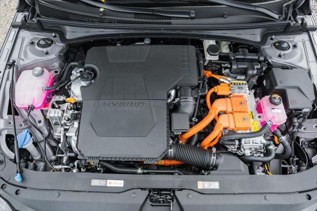 new 2025 Hyundai Elantra car, priced at $28,670