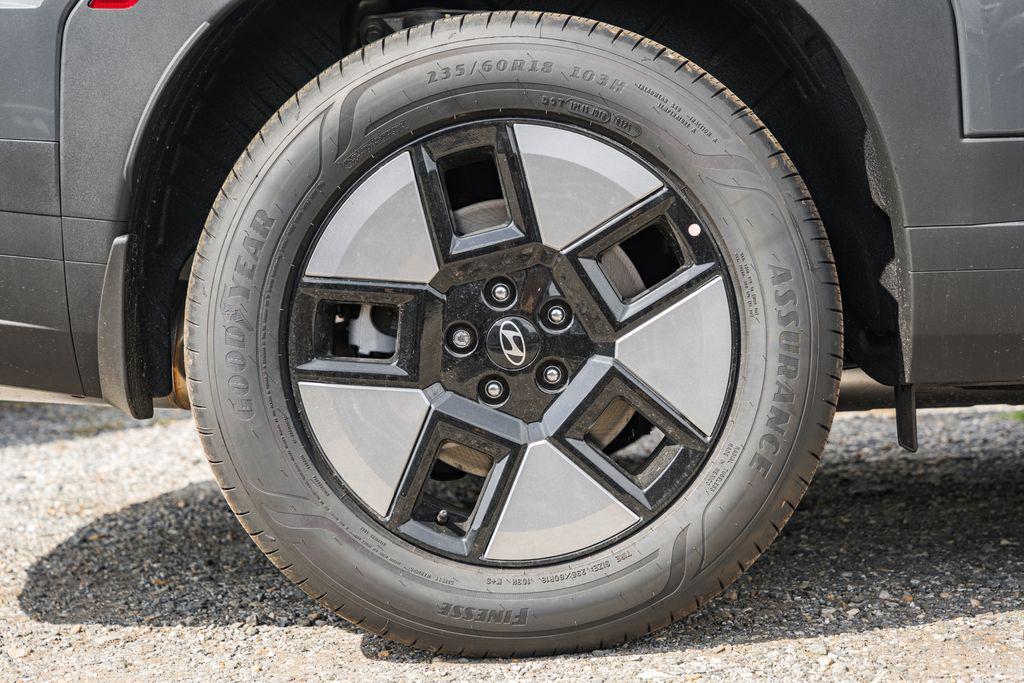 new 2026 Hyundai Santa Fe car, priced at $35,953