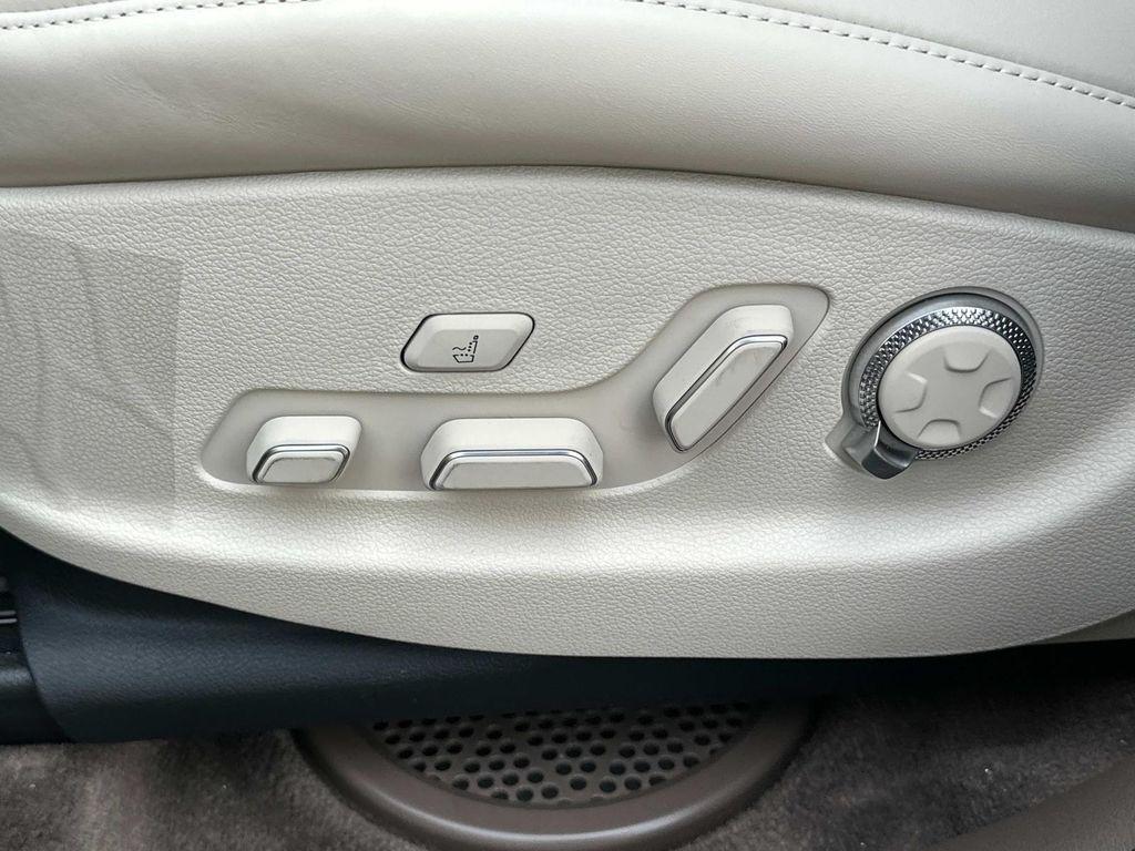 new 2024 Genesis GV80 car, priced at $74,253