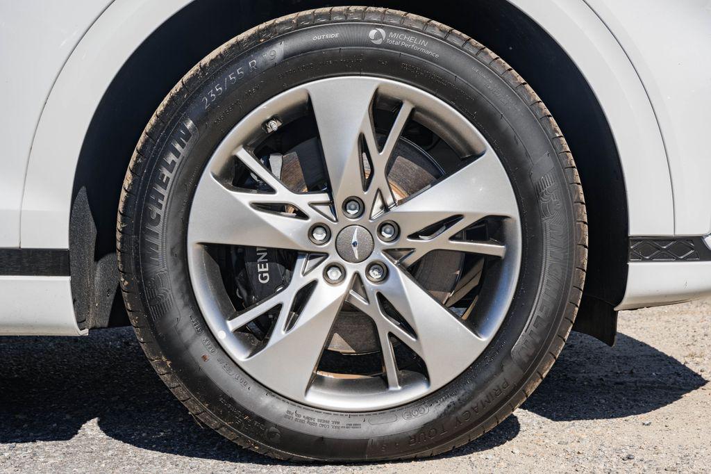 new 2025 Genesis GV70 car, priced at $54,107