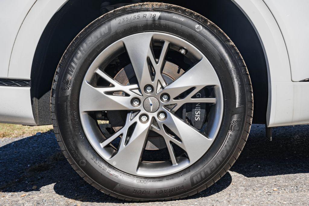 new 2025 Genesis GV70 car, priced at $54,107