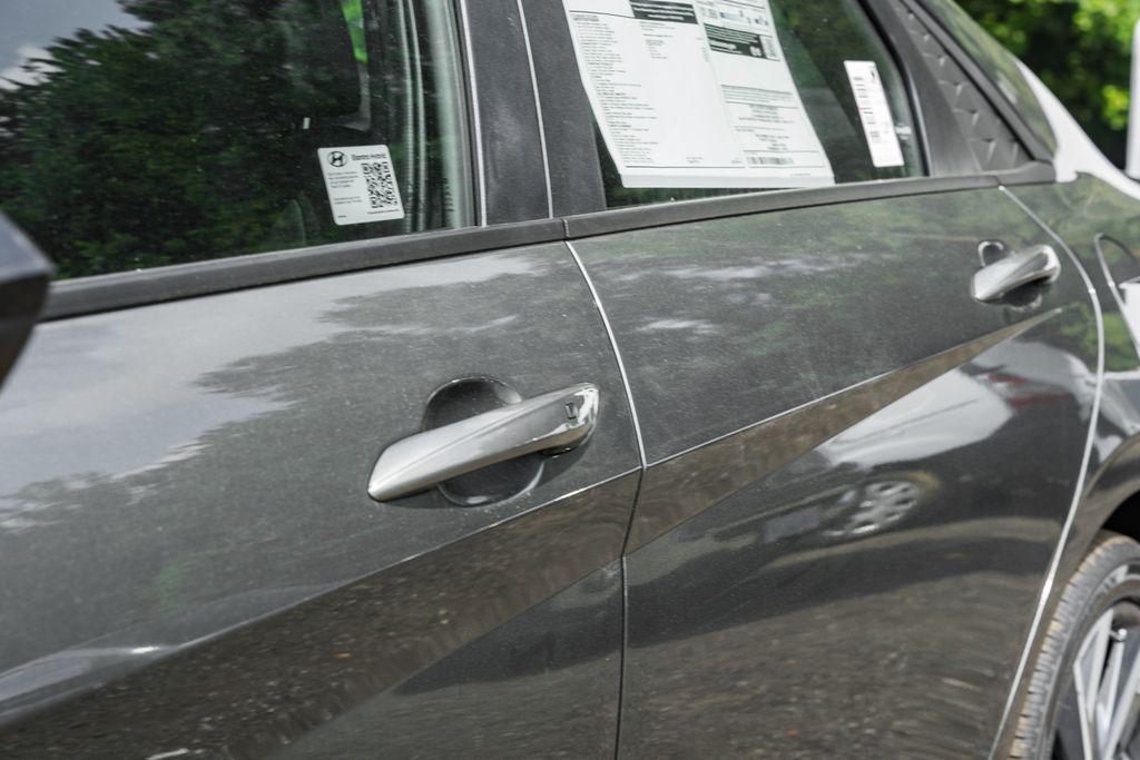 new 2025 Hyundai ELANTRA HEV car, priced at $22,705