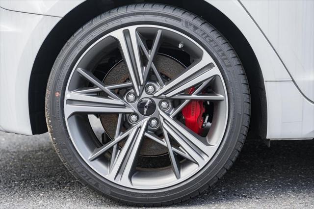 new 2025 Genesis G70 car, priced at $45,602