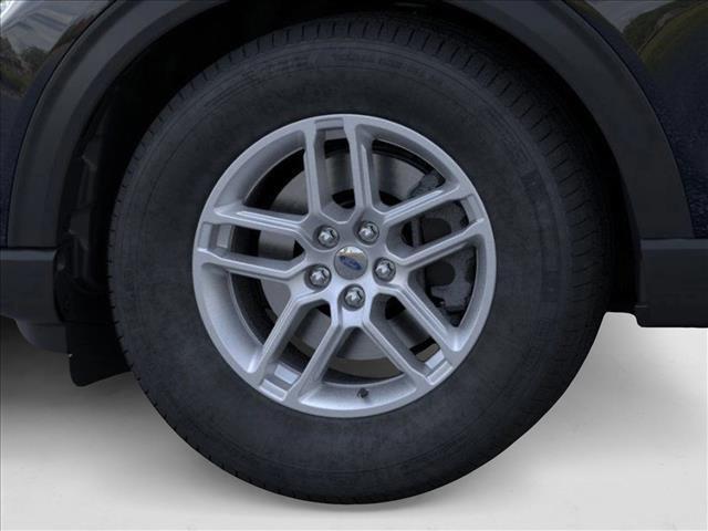 new 2025 Ford Explorer car, priced at $40,925