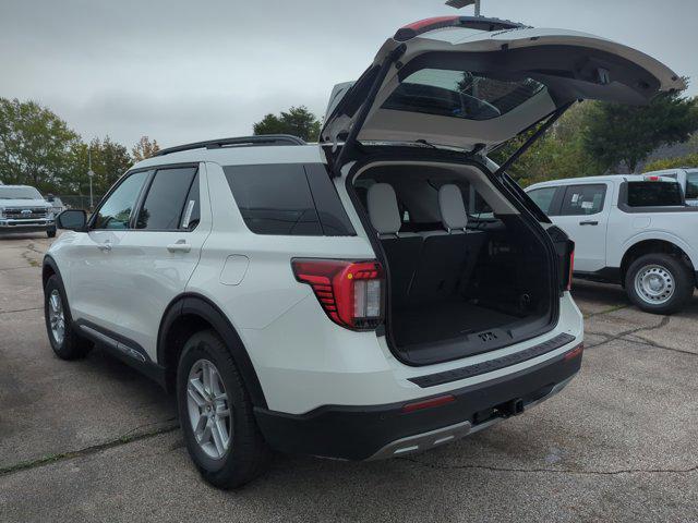 new 2025 Ford Explorer car, priced at $43,914