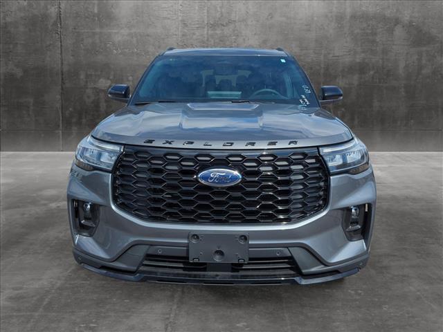 new 2025 Ford Explorer car, priced at $41,901