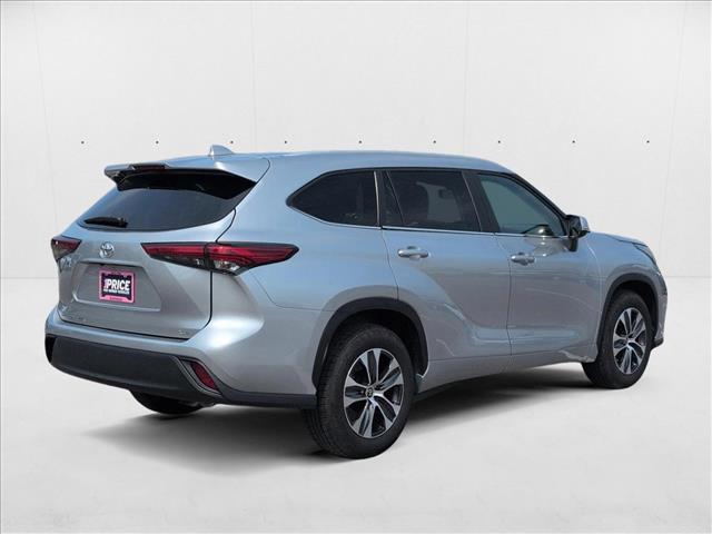 used 2023 Toyota Highlander car, priced at $35,976