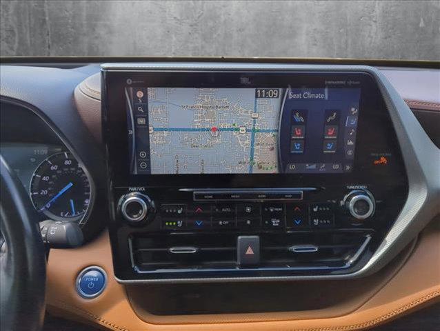 used 2020 Toyota Highlander Hybrid car, priced at $36,420