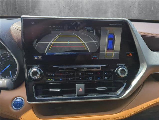 used 2020 Toyota Highlander Hybrid car, priced at $36,420