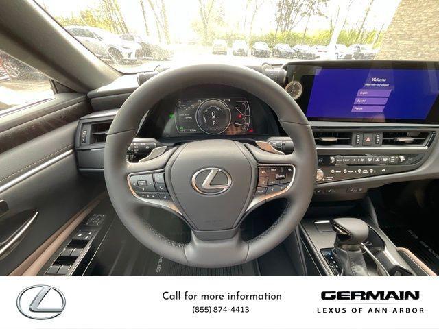 new 2025 Lexus ES 300h car