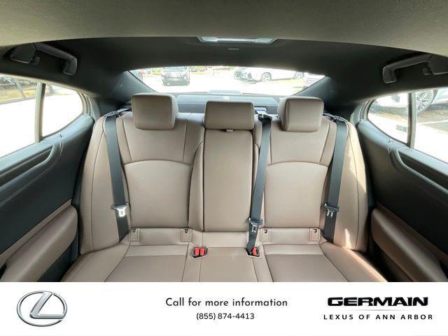 new 2025 Lexus ES 300h car