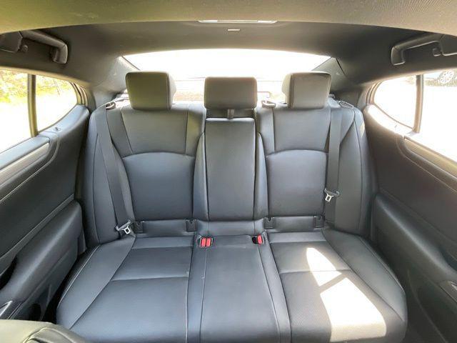 used 2021 Lexus ES 350 car, priced at $32,995