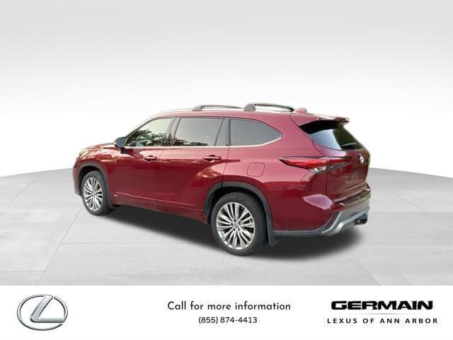 used 2022 Toyota Highlander Hybrid car, priced at $43,995