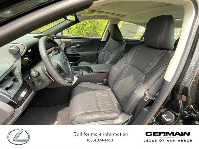 new 2025 Lexus ES 300h car
