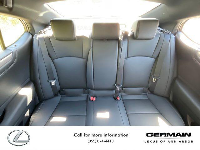 new 2025 Lexus ES 350 car