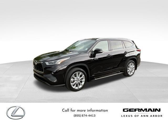 used 2021 Toyota Highlander Hybrid car, priced at $38,995