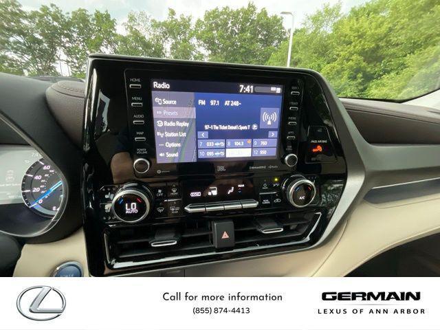 used 2021 Toyota Highlander Hybrid car, priced at $38,995