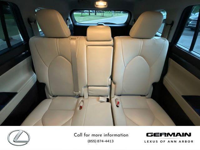 used 2021 Toyota Highlander Hybrid car, priced at $38,995
