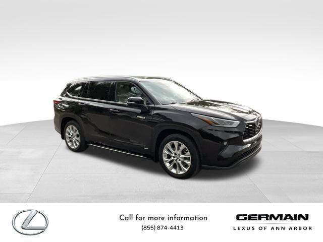 used 2021 Toyota Highlander Hybrid car, priced at $38,995