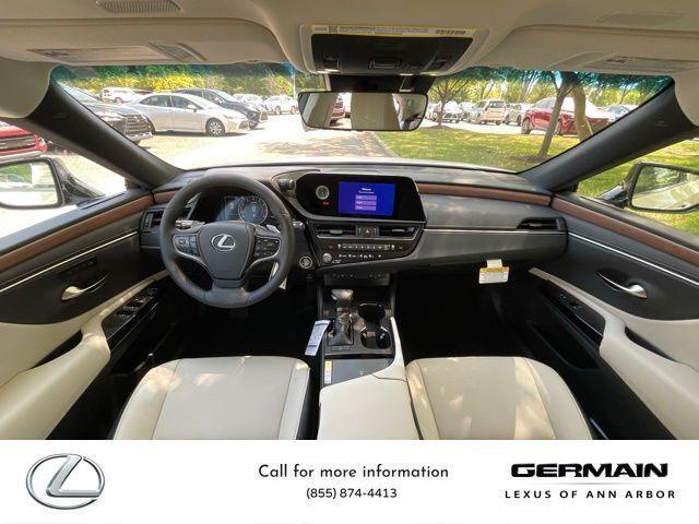 new 2025 Lexus ES 250 car, priced at $45,686