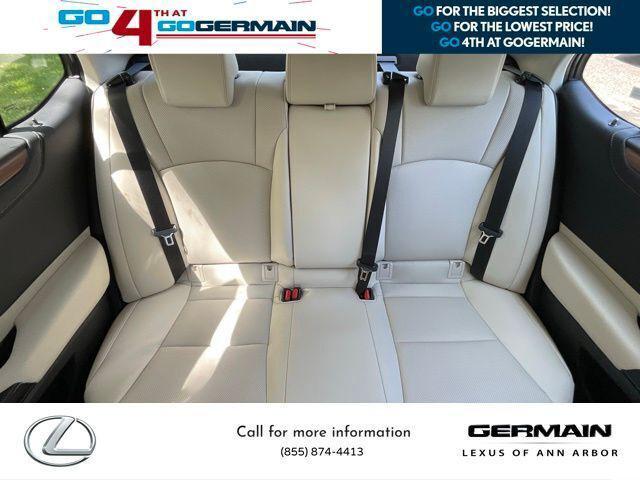 new 2025 Lexus ES 250 car, priced at $45,686