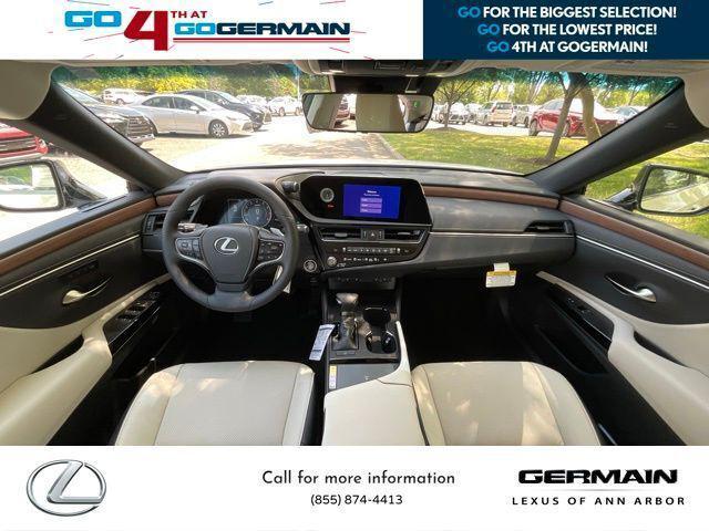 new 2025 Lexus ES 250 car, priced at $45,686