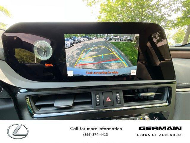new 2025 Lexus ES 250 car, priced at $45,686