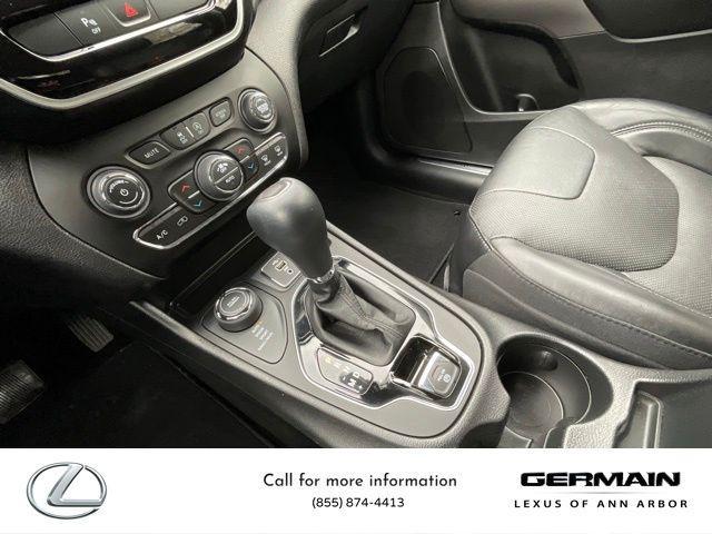 used 2020 Jeep Cherokee car, priced at $18,995