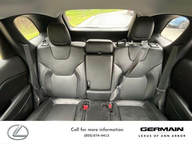 used 2020 Jeep Cherokee car, priced at $18,995