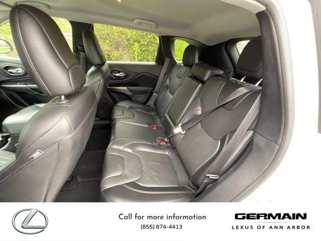 used 2020 Jeep Cherokee car, priced at $18,995