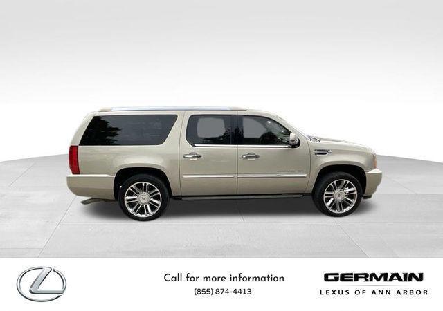 used 2007 Cadillac Escalade ESV car, priced at $9,495